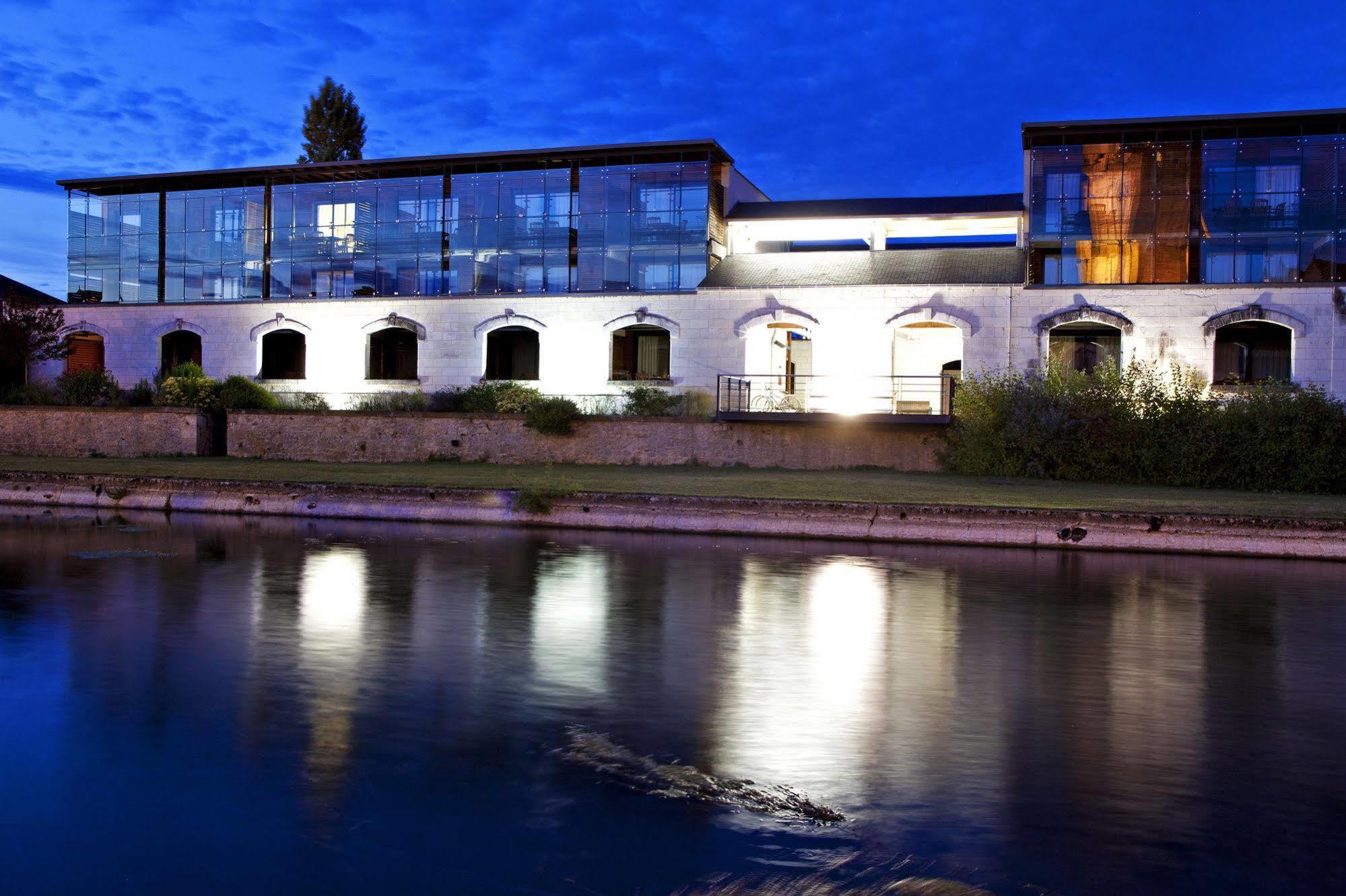 Pierre & Vacances Le Moulin Des Cordeliers Loches Bagian luar foto